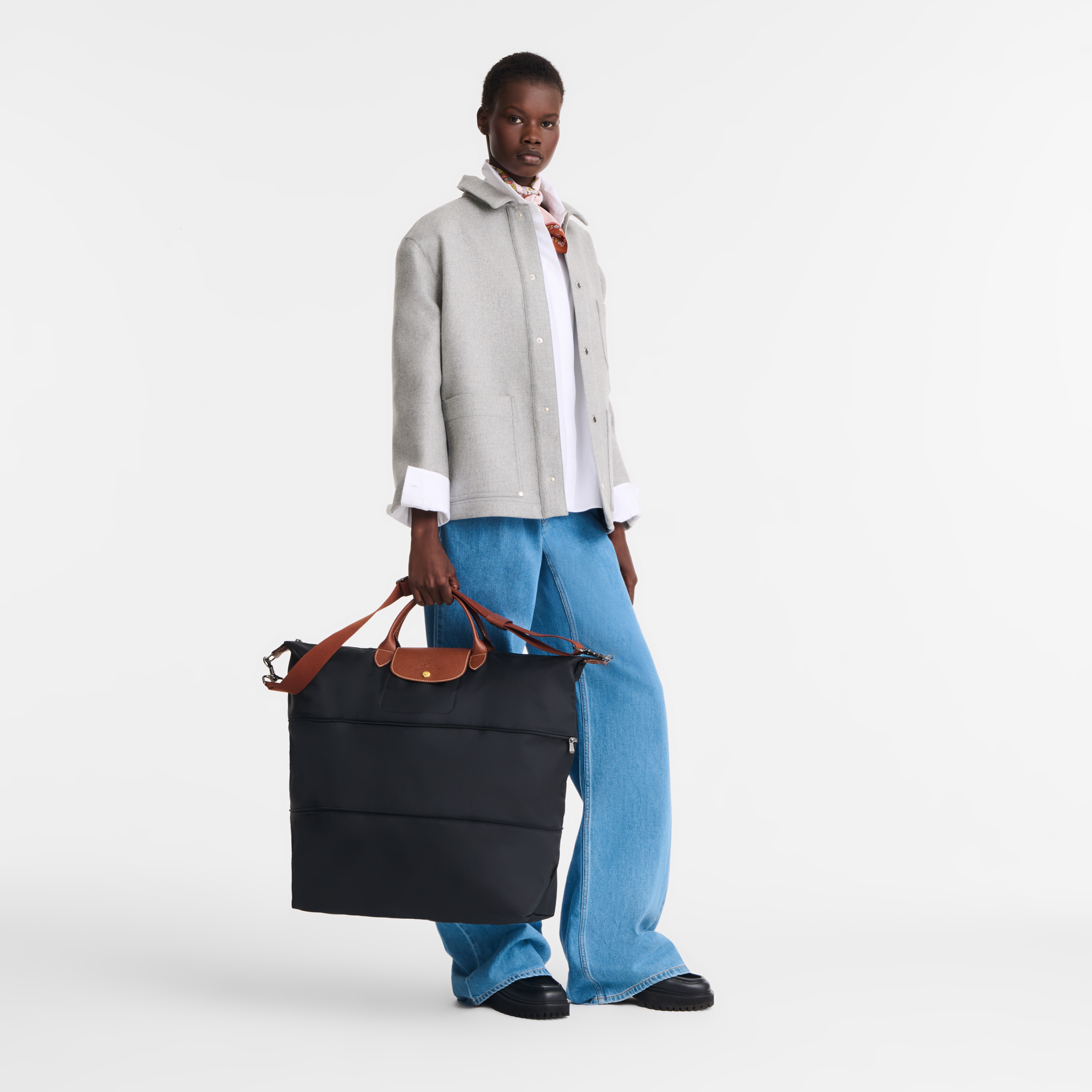 Le Pliage Green Pouch with handle , Mocha - Recycled canvas