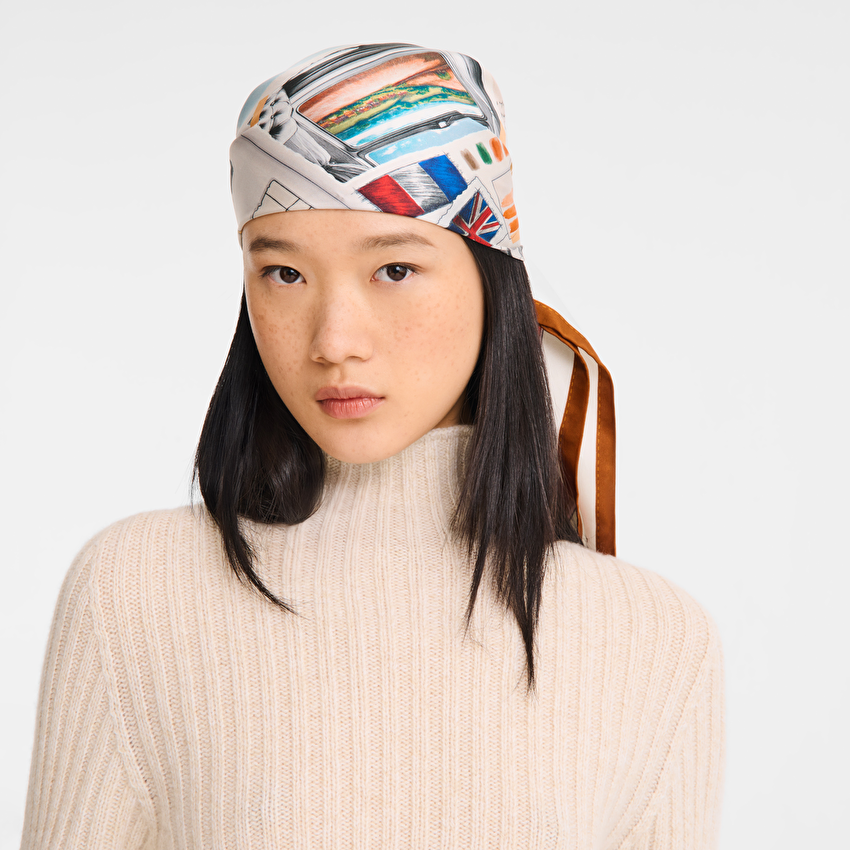 Picture of L'Echappee belle Silk scarf 90